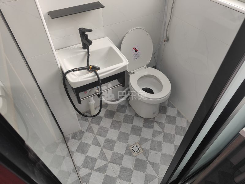 浦凌佳苑18613749卫生间图6