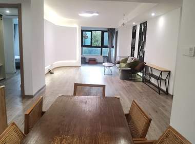 航天公寓1期 3室2厅2卫