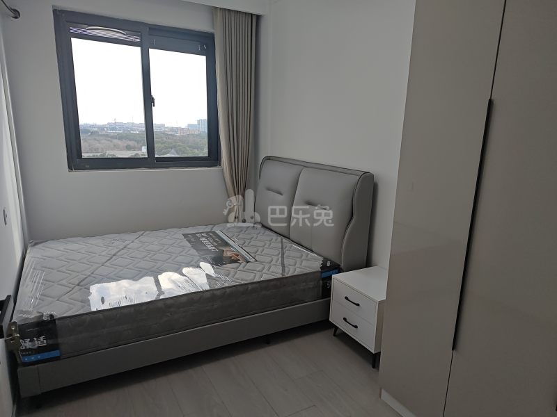 新场聚福里18707894卧室图2