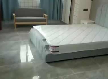 由由六村（严桥路141弄） 