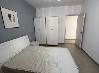 绿洲公寓 1室0厅1卫