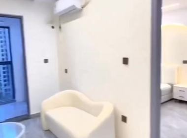 御临云府 1室2厅1卫