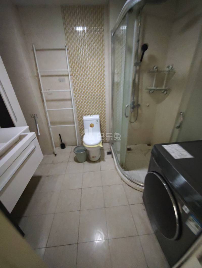 宇泰公寓1688038卫生间图19