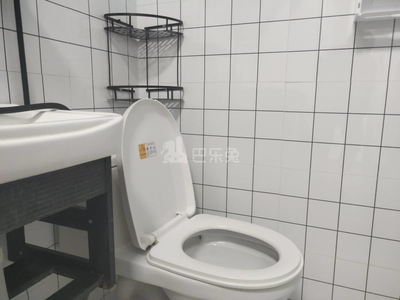 长宁红梅小区1904483卫生间图9