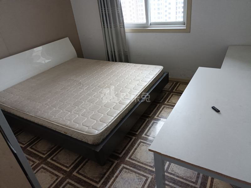 美罗家园保翔苑201866卧室图7