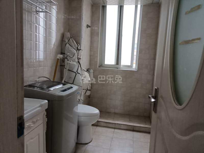 美罗家园保翔苑201866卫生间图14