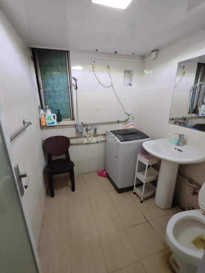 深南花园2073177卫生间图8