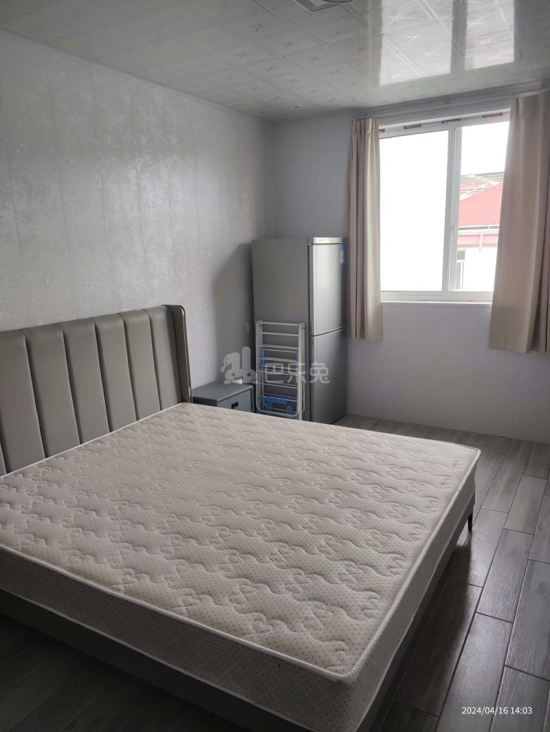 上钢四村209293卧室图0