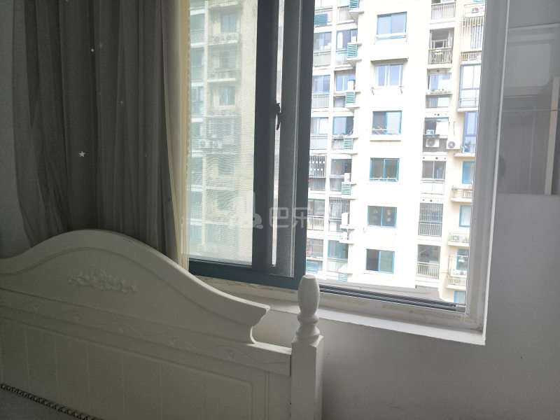 爱德佳苑三街坊2107653卧室窗户图7