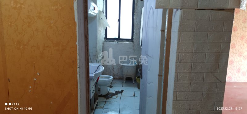 华泾绿苑2148606卫生间图13