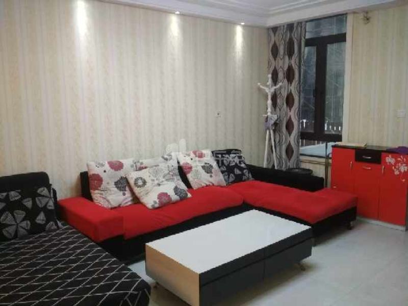 绿地布鲁斯小镇二期2164613客厅图10