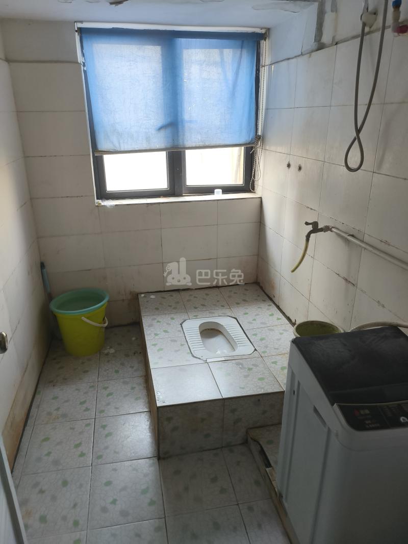 佳兆业前海广场2166575卫生间图5