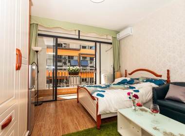 客邨公寓（33区店） 1室0厅1卫