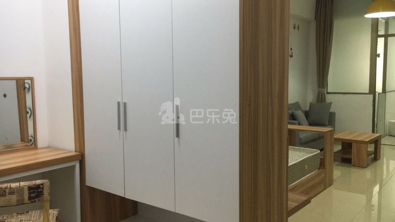 红璞雅居（鹤龙六路130号）2194195卧室图1