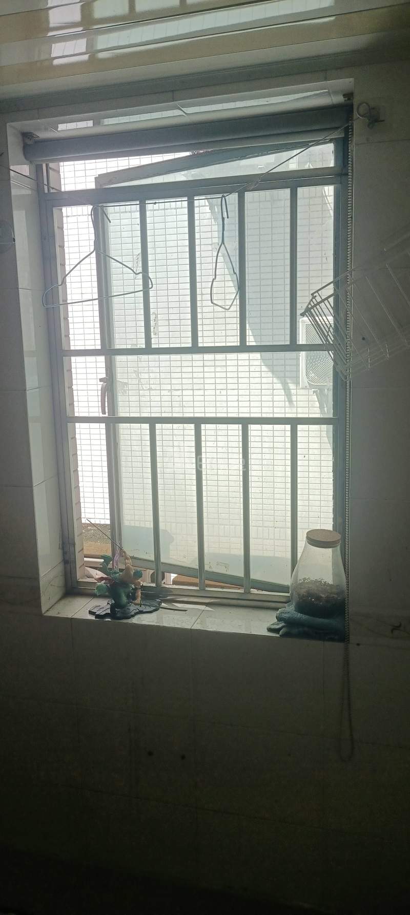 现代城华庭2197483卧室窗户图8