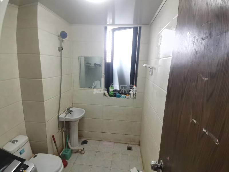 山水国际2230584卫生间图0