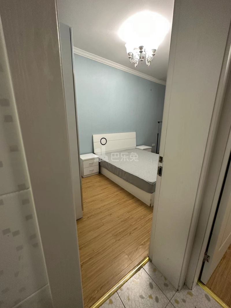 乳山五村2288385卧室图2