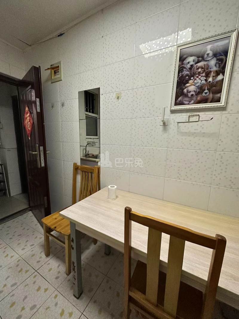 乳山五村2288385客厅图8