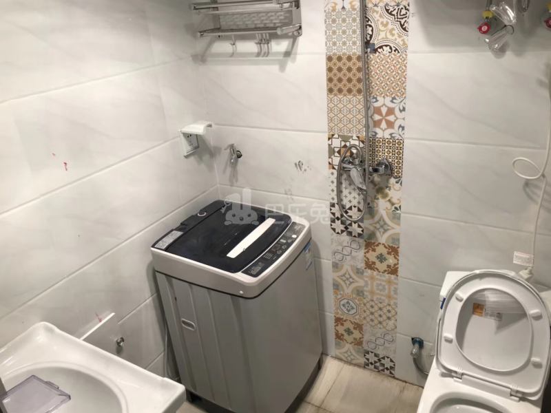 爱美公寓2294111卫生间图6