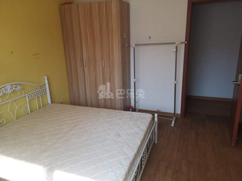 美林小城2306396卧室图2