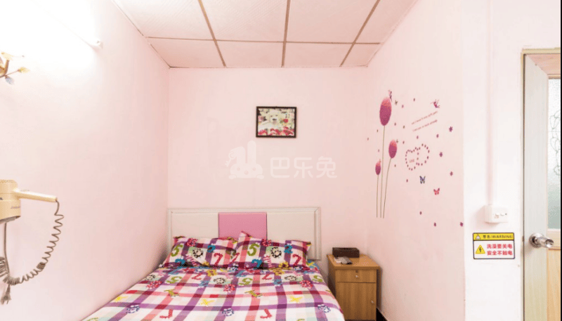 阳光特色公寓2310225卧室图1