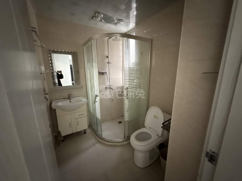 和家欣苑B区2311896卫生间图13