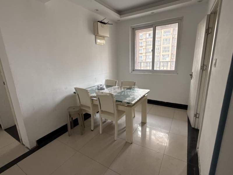 和家欣苑B区2311896客厅图11