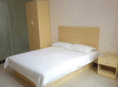 钟南公寓 1室0厅1卫