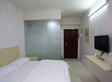 豪庭公寓 1室0厅1卫