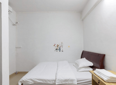 顺潮公寓 1室0厅1卫