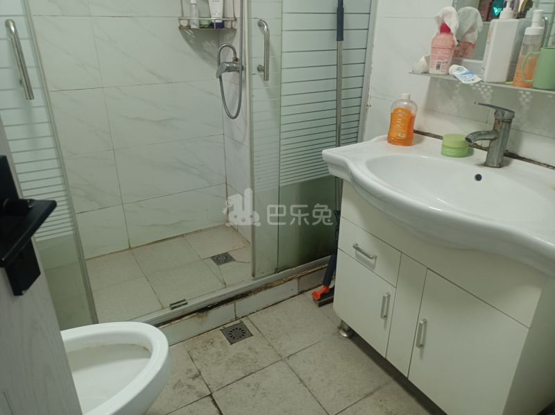 浦江世博家园八街坊2325751卫生间图7