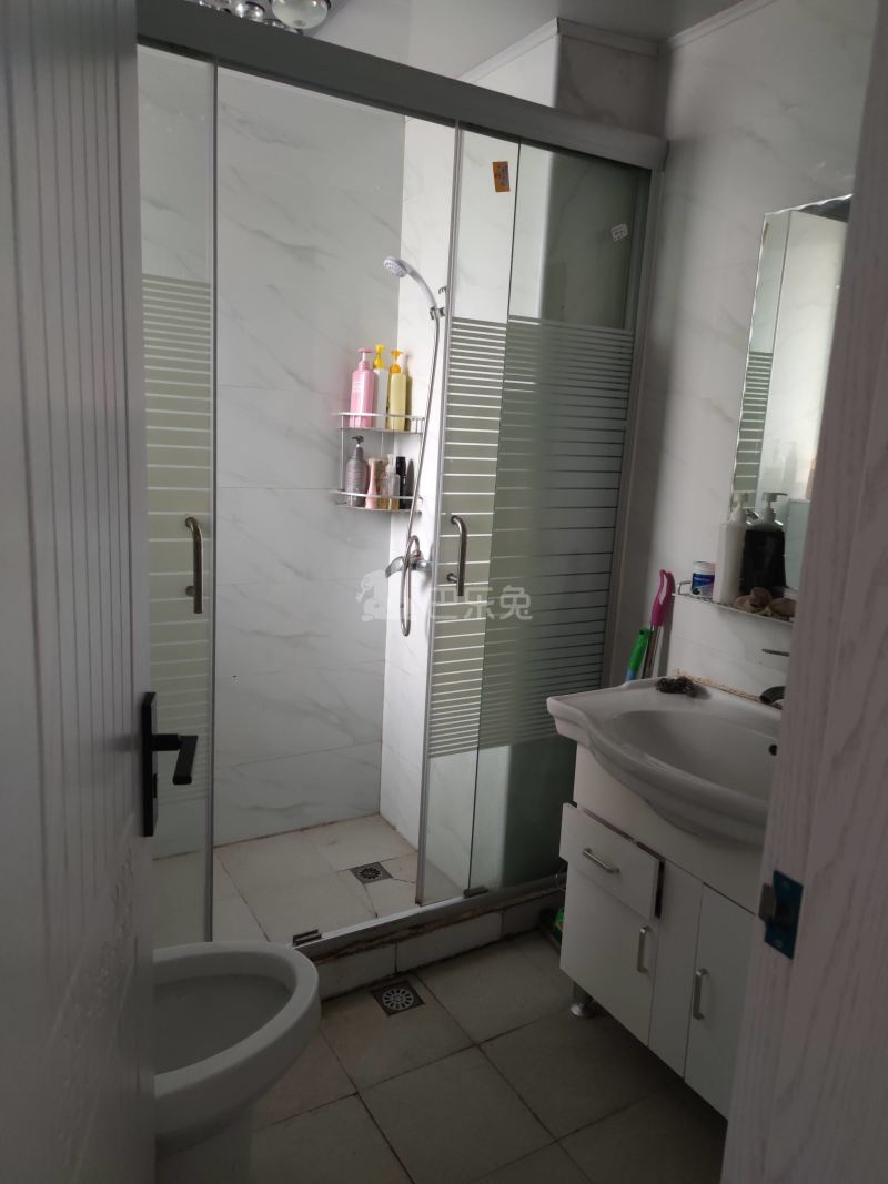 浦江世博家园八街坊2325751卫生间图8