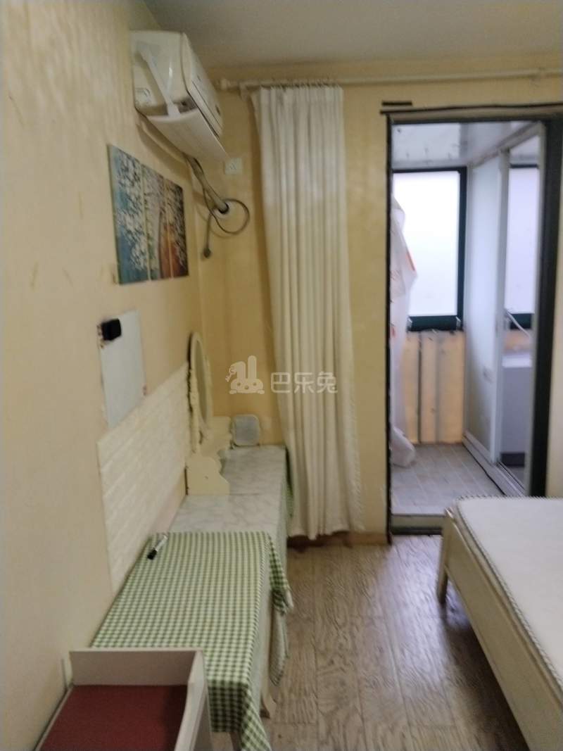 水清年华花园232245卧室图1