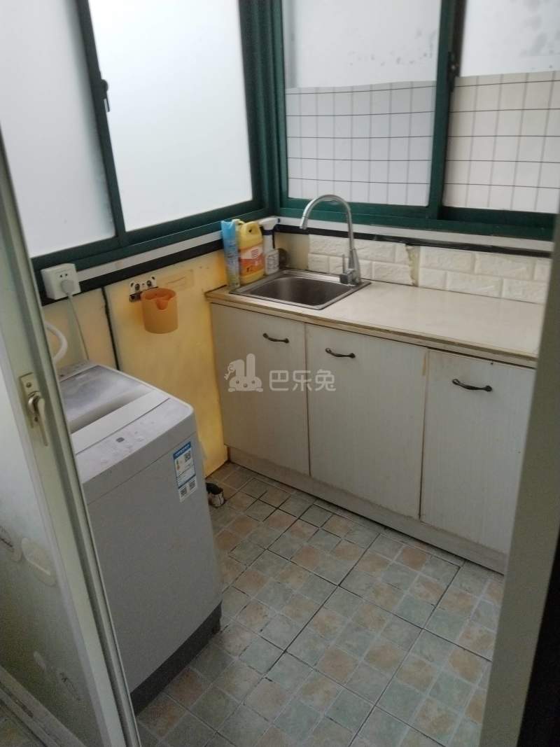 水清年华花园232245卧室图3