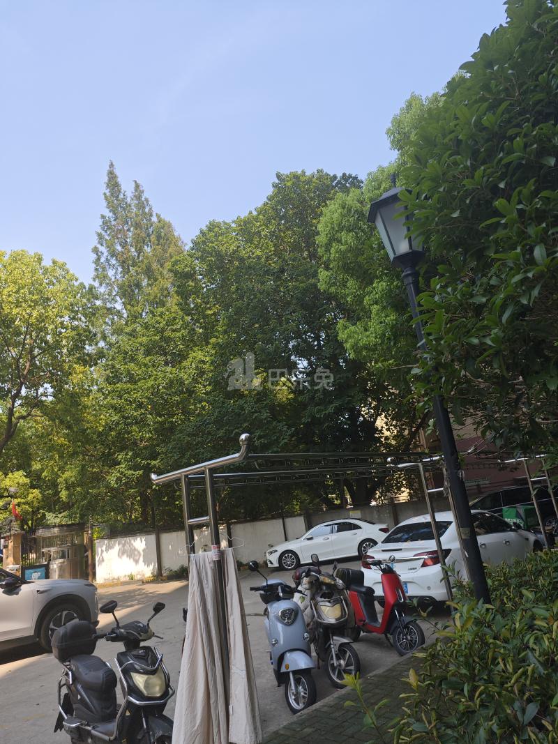 华绣路18弄小区2371628周边环境图16