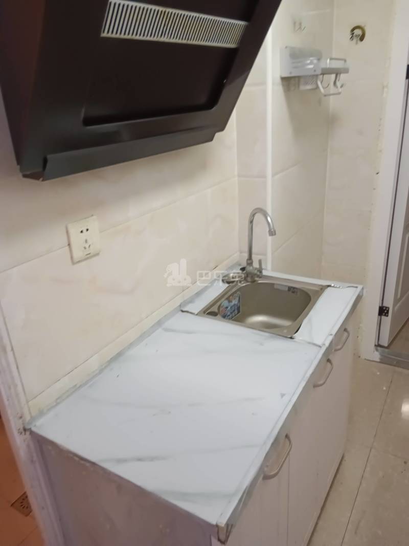 华绣路18弄小区2371628厨房图10