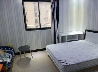 华绣路18弄小区 