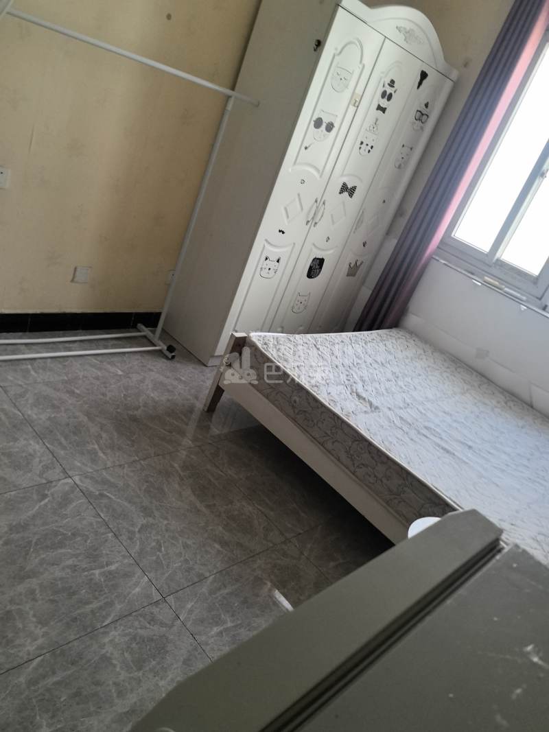 华滨家园2406661卧室图3