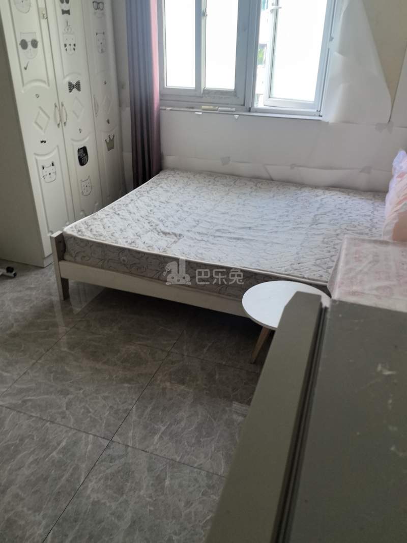 华滨家园2406661卧室图2