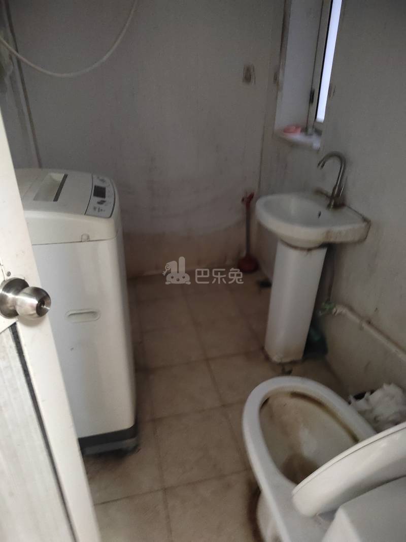 颛溪七村2412434卫生间图5