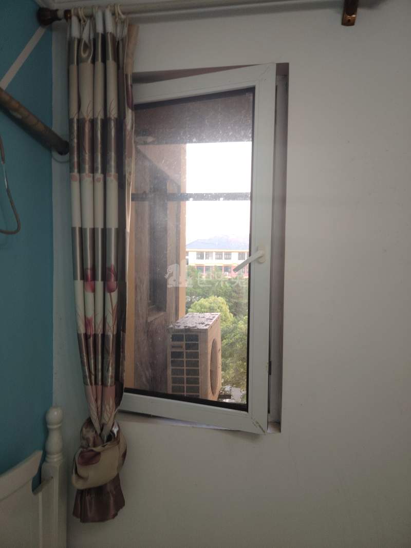 金海华城永华苑2436592卧室窗户图6