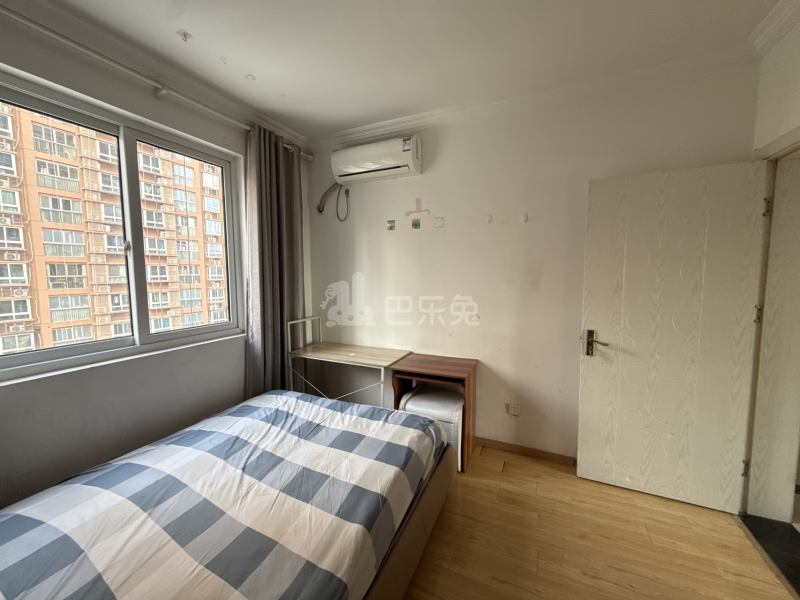 和家欣苑B区2446914卧室图9