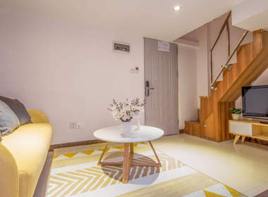 CD创意公寓（中山三店） 1室1厅1卫