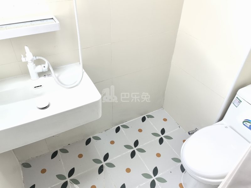 美罗家园罗翔苑2579410卫生间图17