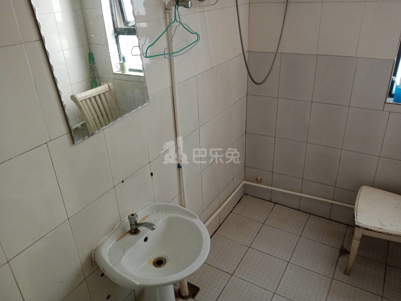 嘉城新航域（华江嘉城）9117808卫生间图8