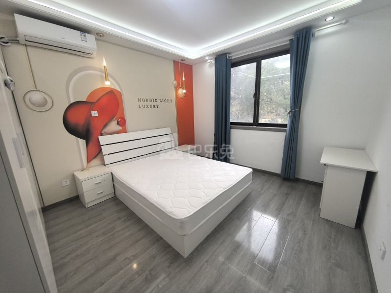 润江花苑2649956卧室图0