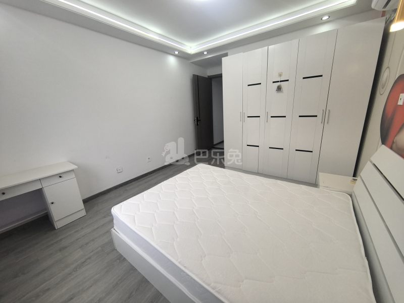 润江花苑2649956卧室图2