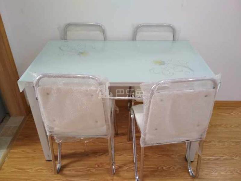 古楼新苑东区2631075客厅图6