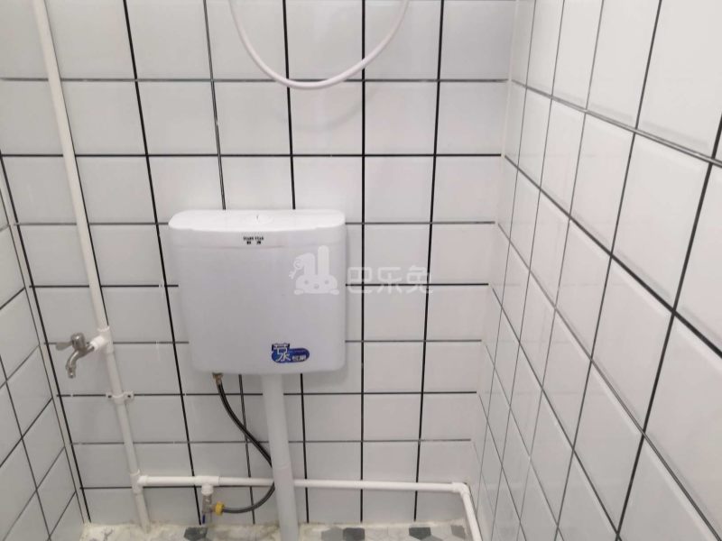 松园南小区2697270卫生间图5