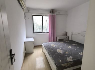 新凯城银杏苑 2室2厅1卫